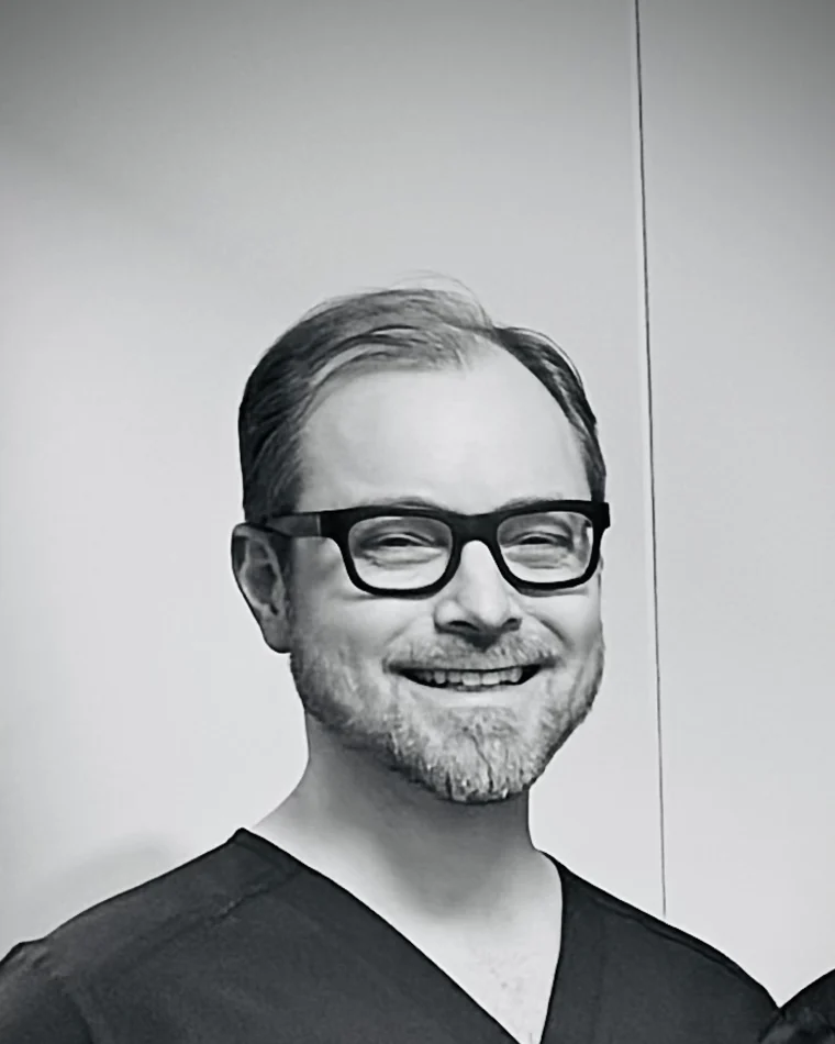 Tannlege Ole Rasmus Theisen ved Tann for tann